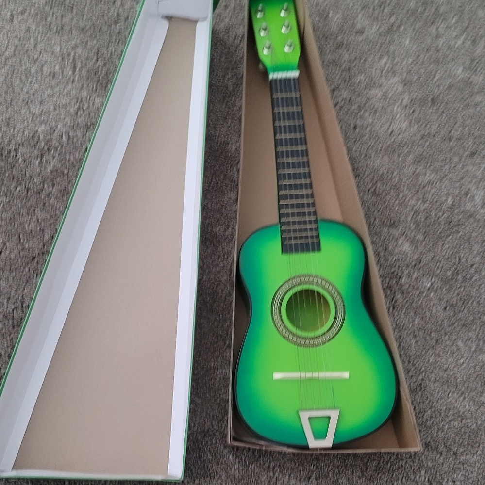 COPY - Kids play guitar